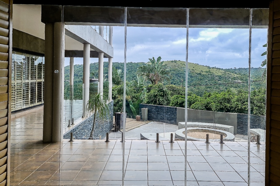 6 Bedroom Property for Sale in Gonubie North Eastern Cape